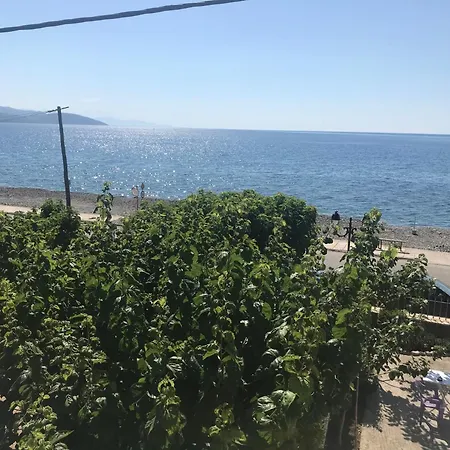 Sea Sound Apartman Tolofónasz