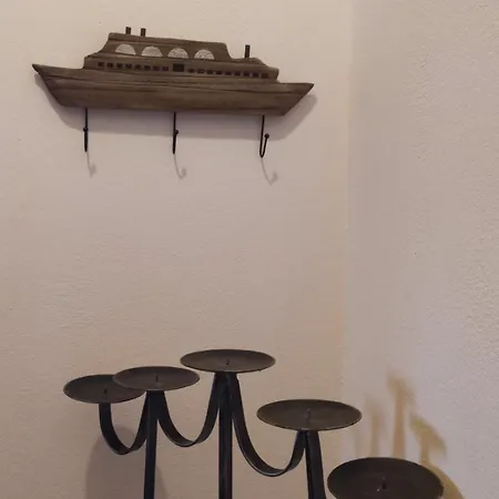 Apartment Sea Sound Tolofon
